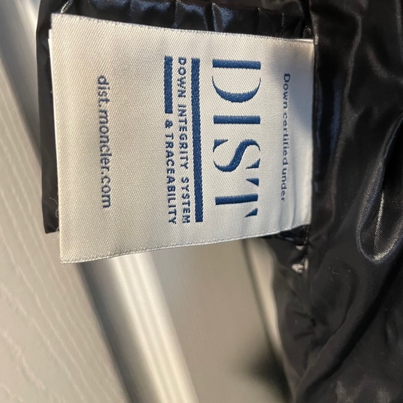 Moncler Moka - Picture 11 of 14